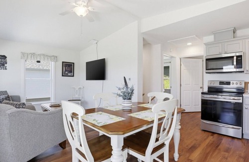 Millerton House | Lakeview Retreat Near Finger Lakes!