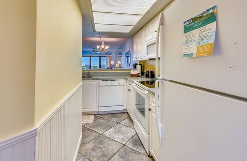 Sunset Beach Condo | Land's End 202 building 9 Beachfront Condo w| balcony, close to pool!