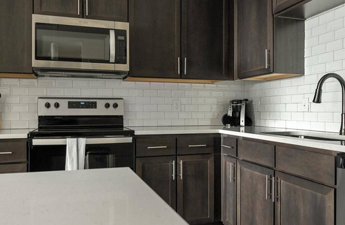 Palmetto Apartment | Landing | Amazing 1BD, Pool, Clubhouse