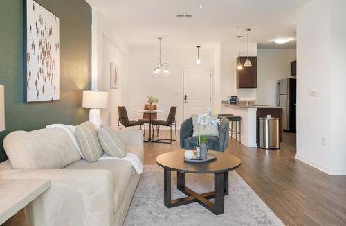 Apopka Apartment | Landing | Chic 1BD, Clubhouse, Game Room