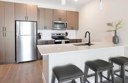 Goodyear Apartment | Landing | Chic 1BD, Gym, Clubhouse