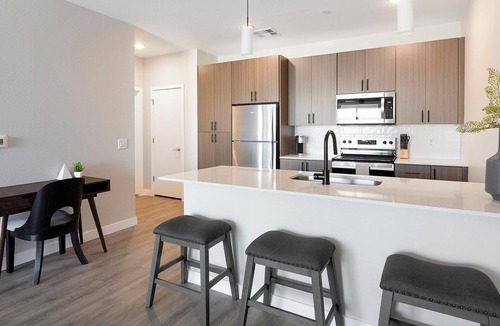 Goodyear Apartment | Landing | Chic 1BD, Gym, Clubhouse