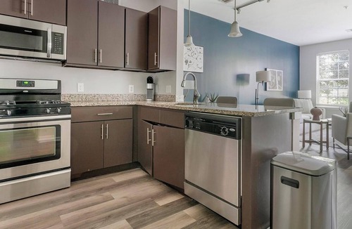 Bayonne Apartment | Landing | Chic 1BD, Gym, Game Room