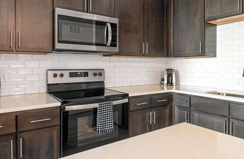 Palmetto Apartment | Landing | Incredible 1BD, Clubhouse, Pool
