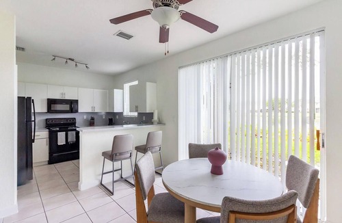 Homestead Apartment | Landing | Incredible 3BD, Pool