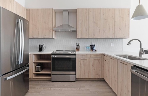 Crestline Heights Apartment | Landing | Spectacular 2BD, Clubhouse, Gym