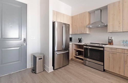 Crestline Heights Apartment | Landing | Spectacular 2BD, Clubhouse, Gym