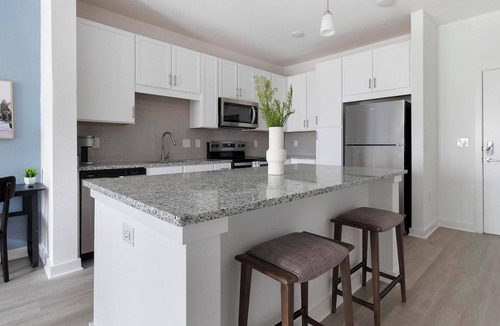 Northside Apartment | Landing | Spectacular 1BD, Gym, Clubhouse