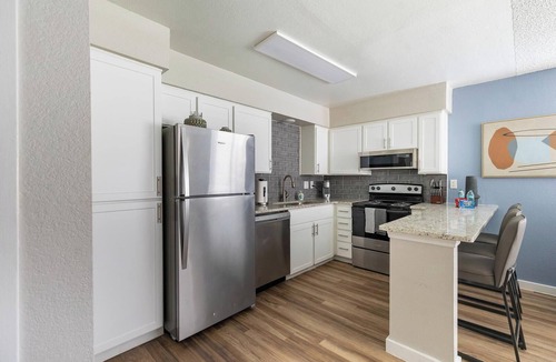 Maryvale Apartment | Landing | Spectacular 1BD in Maryvale Village
