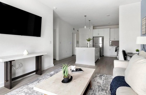 Northside Apartment | Landing | Stunning 1BD, Clubhouse, Gym