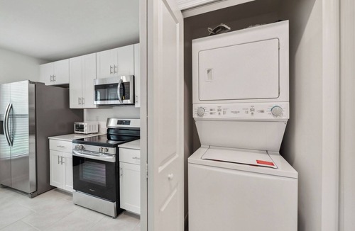 Port Charlotte Apartment | Landings at Westport 2007 l Gym l 3 Bd 2.5 Bt