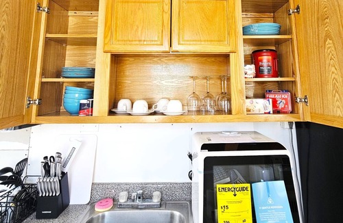 Lansdowne Apartment | Lansdowne Sweet 2nd floor APT, only 20 mins to PHL