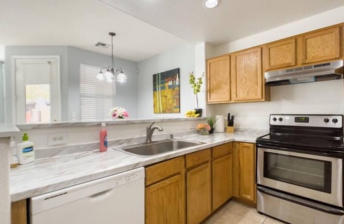 Alegre Community Condo | Large 3br 2-story townhouse with pool 2 mi to ASU