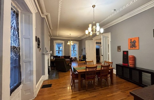 Germantown Apartment | Large 3br apartment in historic Germantown mansion