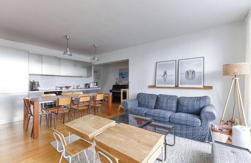 Flandres Apartment | Large apartment in the center of Paris. Ideal for families (10 people!)