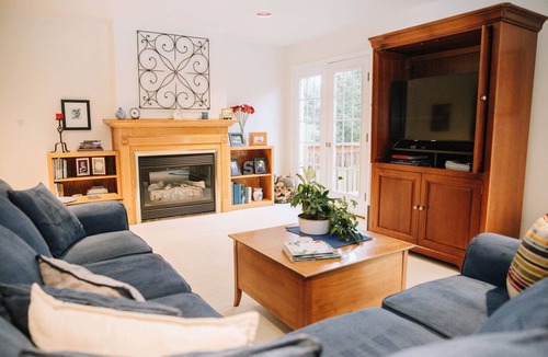 Boalsburg House | Large Home-Sleeps 10-14 & Just 4 miles to PSU