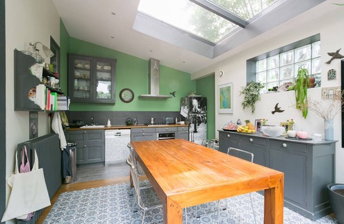 Issy-les-Moulineaux House | Large house with swimming pool and garden (near metro/tram/RER)