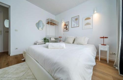 Epinay-sur-Seine Apartment | LAtelier dEpinay Terracotta - Near Paris