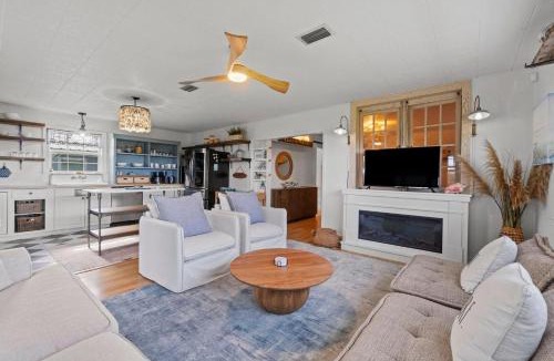 Fort Morgan Pines House | Latitude Adjustment Beach House