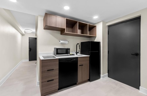 Tinton Falls Hotel | Latitude Suites Tinton Falls, part of Unscripted by Hyatt