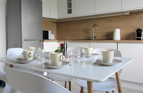 La Mare Apartment | Le 15' de paris - Three Bedroom Apartment, Sleeps 8