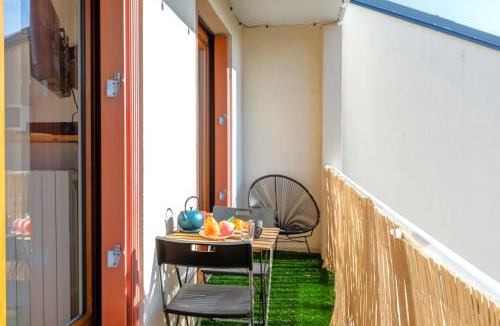 Thorigny-sur-Marne Apartment | Le Chalet - GARE 3 min - PARIS 20 min - DISNEY 25 min - Lumineux & Chaleureux - Free WIFI