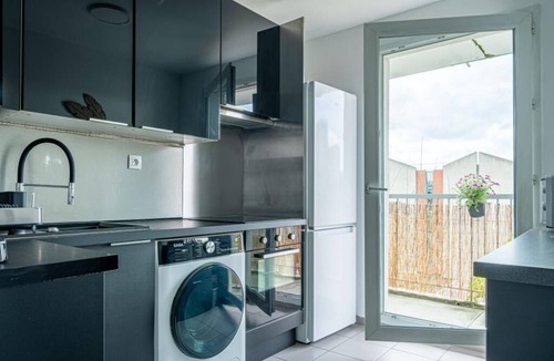 Montreuil Apartment | Les ailes du vent - 10min Paris - Parking