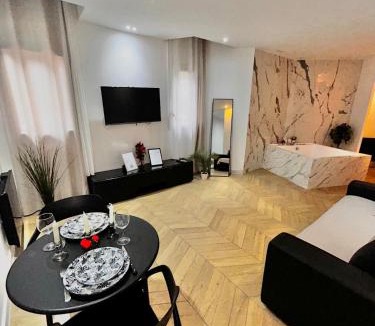 Saint-Maurice Apartment | Les Secrets de la Romance