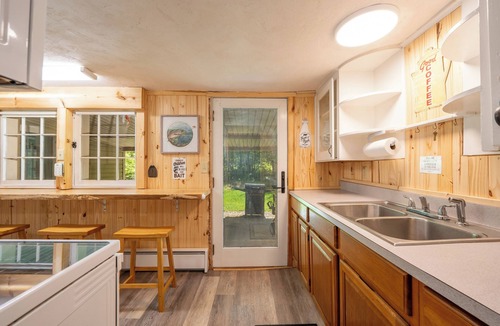 Ligonier House | Ligonier Relaxing Country 2 Bedroom Ranch – Fallen Oak, Sauna, Cold Plung.