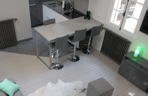 L'Europe Apartment | Like a house, fantastic loft style apartment * ideal for a family*