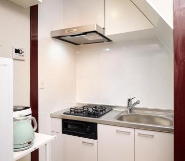 Higashitateishi Apartment | LiLi House Higashitateisi