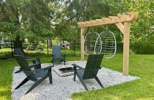 Owen Sound House | Little Blue Oasis