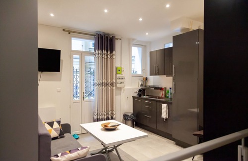 Quartier de la Salpetriere Apartment | Little Jewel in Paris