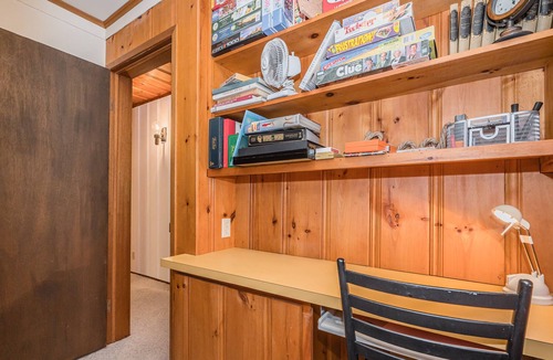 Northern Bruce Peninsula Cottage | Little Point, a classic lakeside cottage