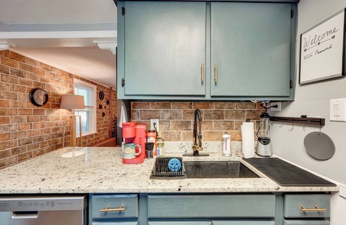 Bethlehem House | Little Woodland Home: Hidden Gem By Dtwn Bethlehem