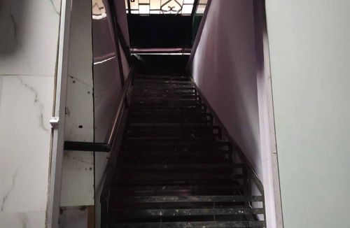 Vile Parle House | Live like a Mumbaikar (by Alien Door)