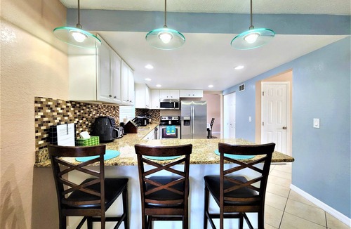 Bay Crest Park House | Living Large! 5br/3ba, heated pool, spa, grill, RV parking, boat ramp access