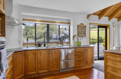 Kinloch House | Lochview Estate - peaceful and private, near Lake Taupo and Kinloch