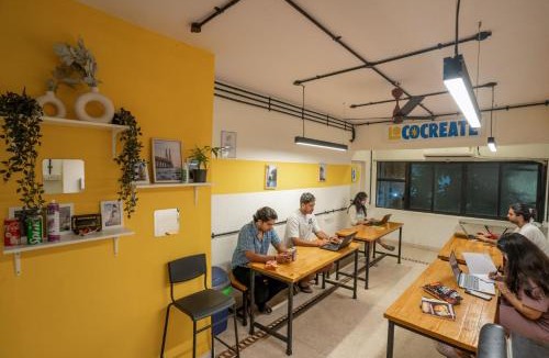 Santacruz West Hostel | Locomo Hostel Express - Stay Work Eat