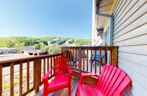 Craigleith Other | Loft ∙ 1 bedroom ∙ 4 guests