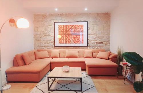 Porte-Saint-Martin Apartment | Loft familial au cœur de Paris avec Clim, Arcade et Baby-foot Proche République et Canal St Martin