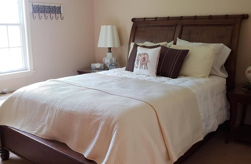 State College House | Loft Floor of Cute Home in Quiet Neighborhood with 3 Bedrooms & 1.5 Bathrooms