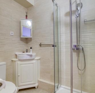 Asnieres-sur-Seine Apartment | Loft proche PARIS SAINT-LAZARE