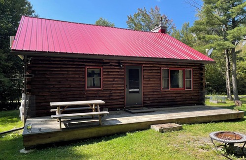 Morris House | Log cabin Morris, NY