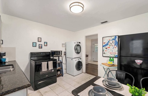 College Park House | Long Term Stays! 2 MI to DT Orlando & Winter Park