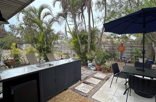 Whitney Beach Villa | Longboat Key North Shore, BEAUTIFUL PRIVATE BEACH 1.5 blocks away.