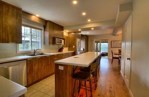 French River Cottage | Loon Lookout - Beautiful Waterfront Cottage w/Sauna, Amazing Views, AC, Wi-Fi
