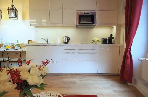 Vivienne Apartment | Louvre Opera Classic ChicSuites