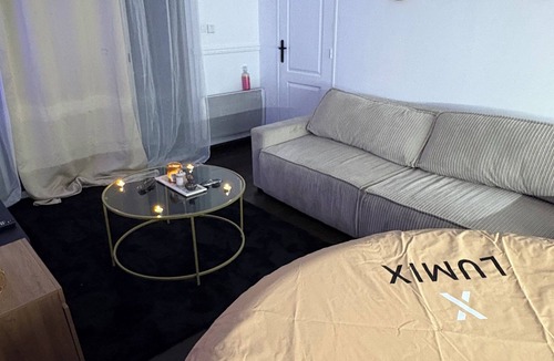 Le Blanc-Mesnil House | Love room ❤️
