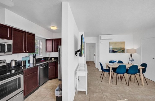 North Beach House | Lovely 1- bedroom rental unit with pool